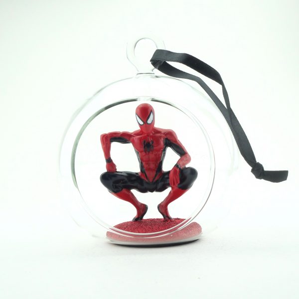 Offene Glaskugel mit 3D Spider-Man Figur